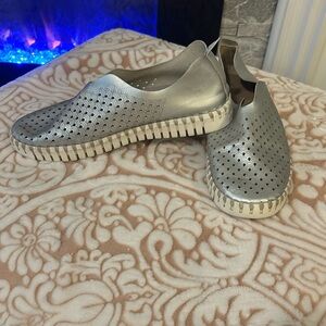 ILSE JACOBSEN HORNBAEK Women's Tulip Metallic Platform | Slip-On size 38